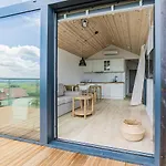 Tatil Evi Skyview Deluxe And Private Jacuzzi , *