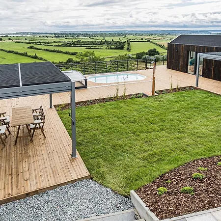 Holiday home Nowe Deluxe Z Widokiem Na Zatoke Z Basenem I Sauna Oslonino