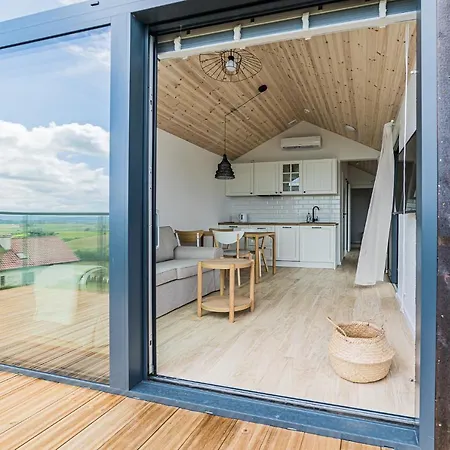 Semesterbostad Skyview Deluxe And Private Jacuzzi , *