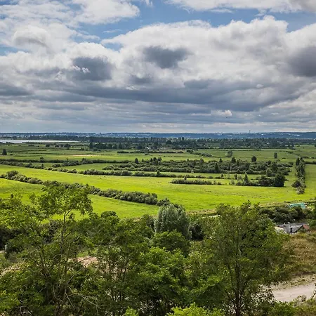 Skyview Deluxe And Private Jacuzzi , *