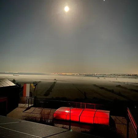 Skyview Deluxe And Private Jacuzzi , 別荘 *