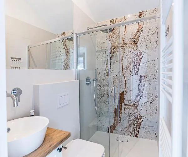 Ferienhaus Skyview Deluxe And Private Jacuzzi , *