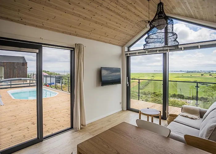 Ferienhaus Skyview Deluxe And Private Jacuzzi ,