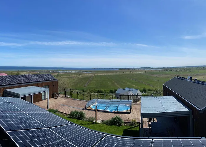 Ferienhaus Skyview Deluxe And Private Jacuzzi , Oslonino