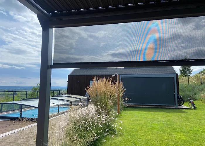 Skyview Deluxe And Private Jacuzzi , Oslonino